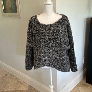 Bleumers South Florida cozy sweater. Size medium . 75 msrp . 19 for sale .new